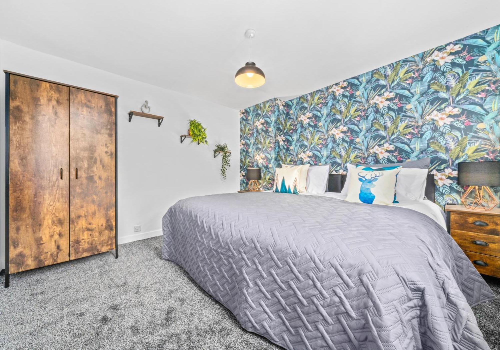 West End House By Klass Living Bellshill Ngoại thất bức ảnh