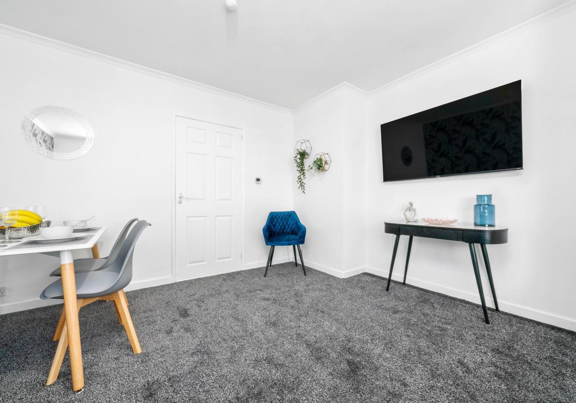 West End House By Klass Living Bellshill Ngoại thất bức ảnh