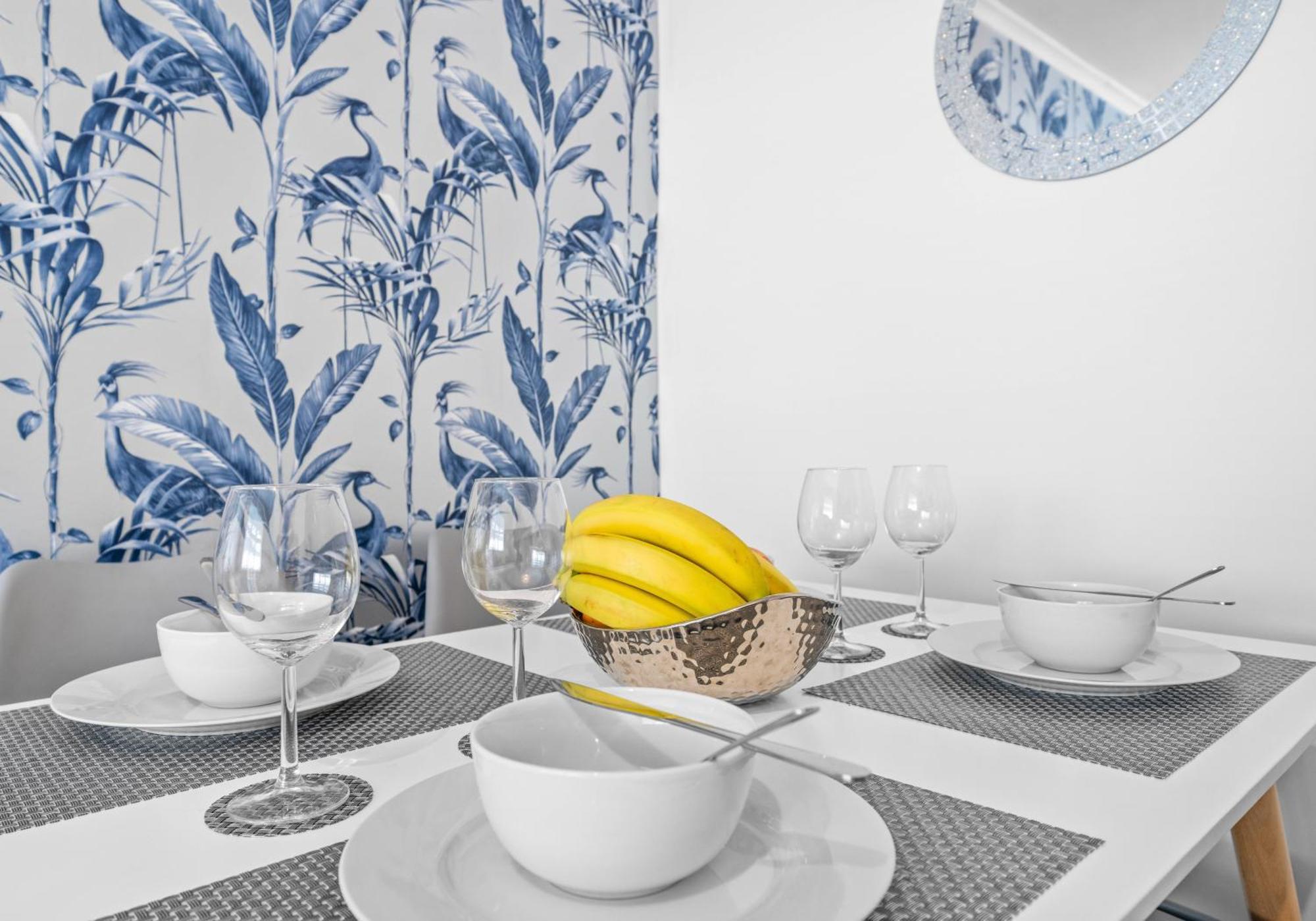 West End House By Klass Living Bellshill Ngoại thất bức ảnh