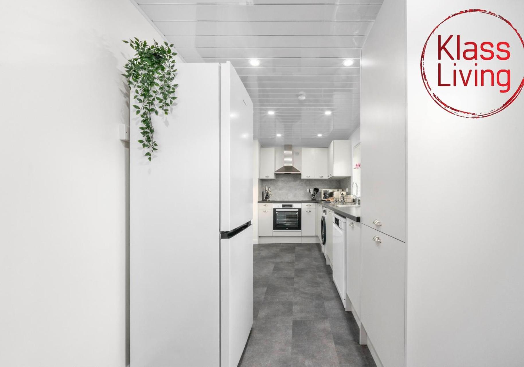 West End House By Klass Living Bellshill Ngoại thất bức ảnh