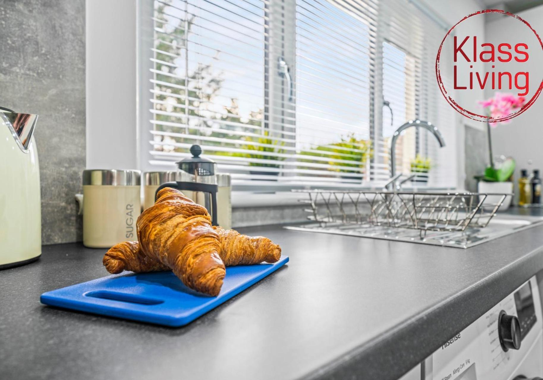West End House By Klass Living Bellshill Ngoại thất bức ảnh